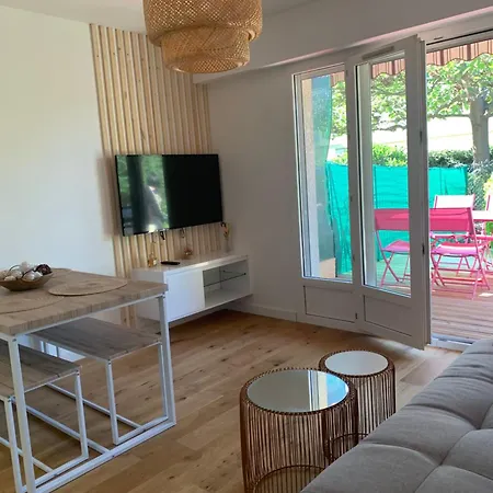 Beau T2 Avec Jardin Fréjus