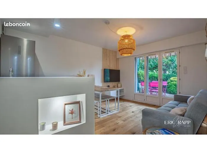 Апартаменты Beau T2 Avec Jardin *